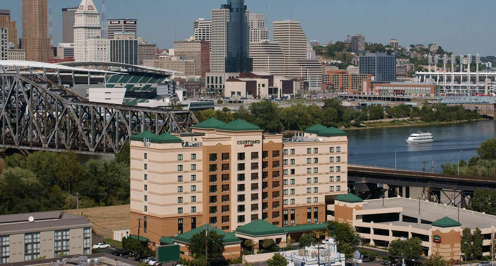 Courtyard Cincinnati Covington Zewnętrze zdjęcie